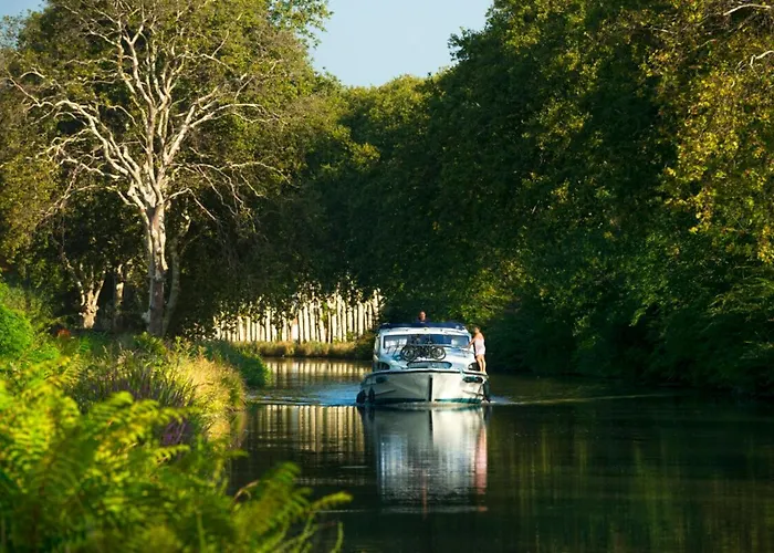 Maison Basalte * アグド